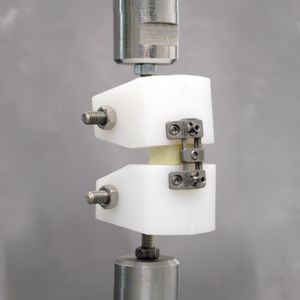Laboratorio de ensayos de implantes quirúrgicos