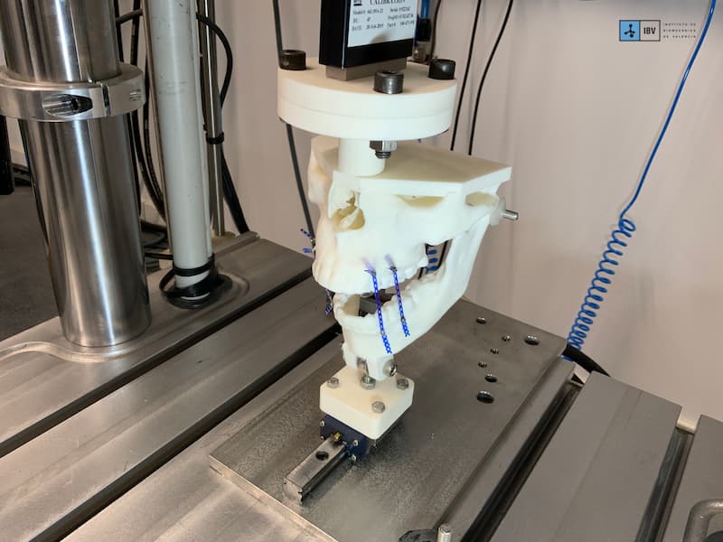 laboratorio de ensayos de implantes quirurgicos